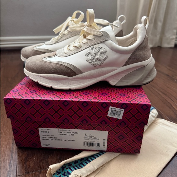 Tory Burch. Tory Trainer. Size 9.5 - Picture 8 of 9